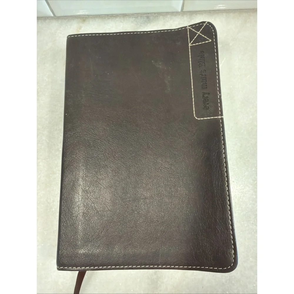NLT Every Man's Bible New Living Translation GWB001 Leather
